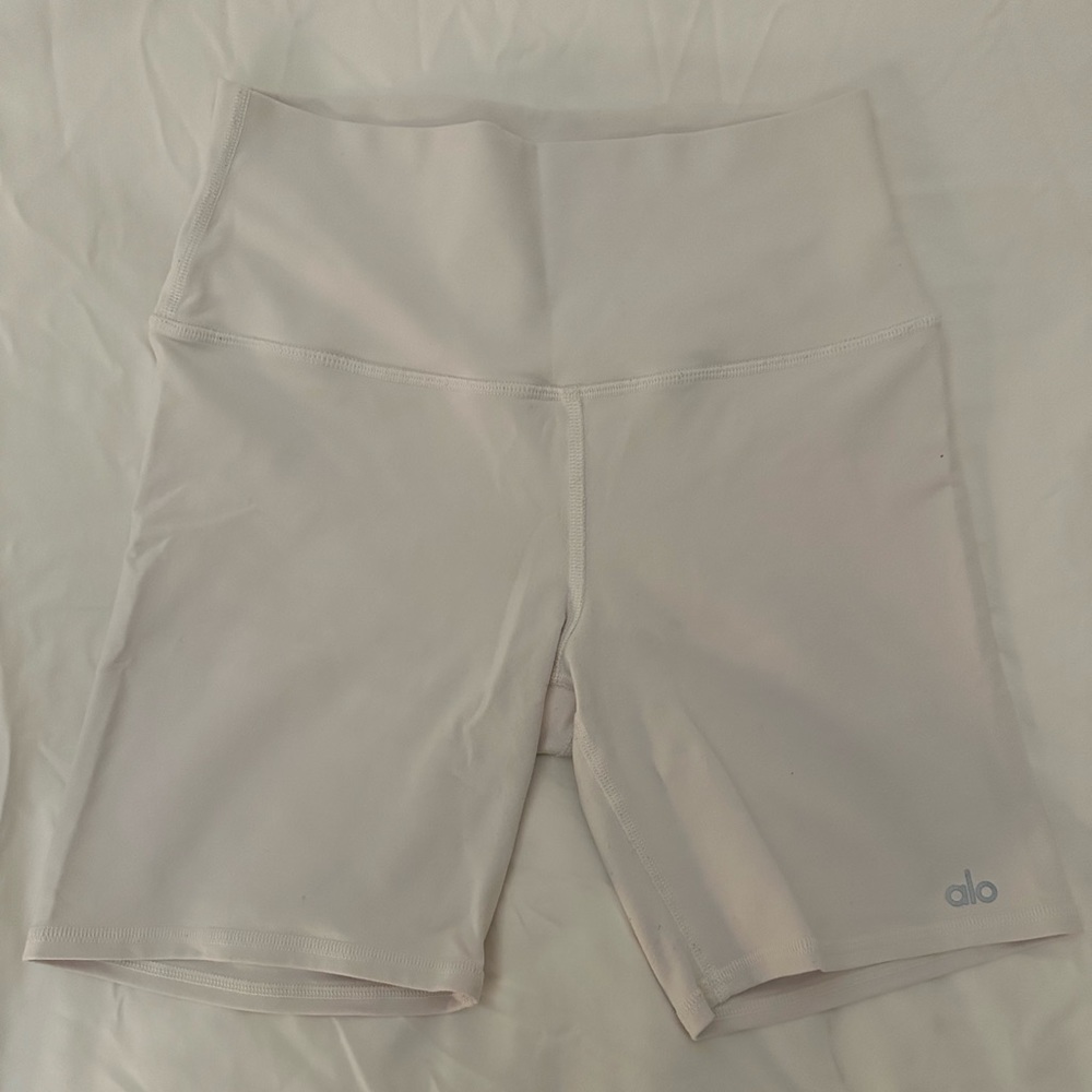 ALO High rise yoga shorts